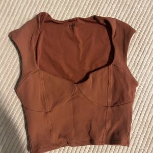 ALO Yoga Women's Rust Ribbed Crop Top
